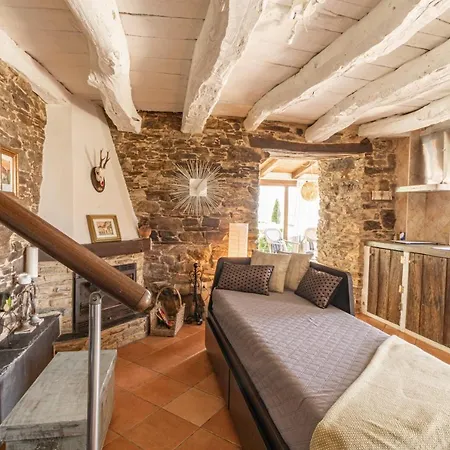 Complejo Rural Lar De Vies