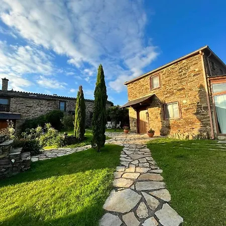 Complejo Rural Lar De Vies Country house *