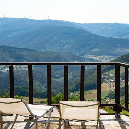 Complejo Rural Lar De Vies * A Pontenova