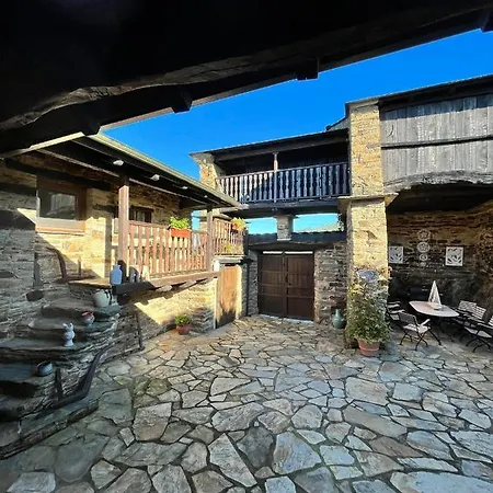 Casa rural Complejo Rural Lar De Vies A Pontenova