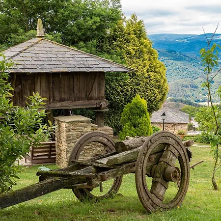 Complejo Rural Lar De Vies Country house *
