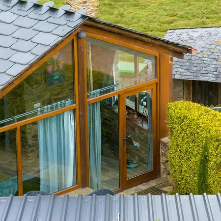 Complejo Rural Lar De Vies Landhaus A Pontenova
