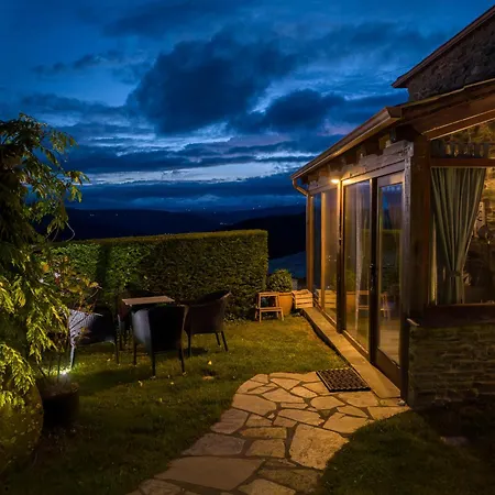 Complejo Rural Lar De Vies A Pontenova