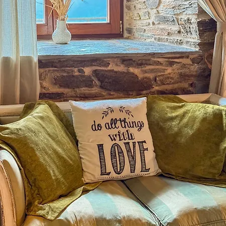 Complejo Rural Lar De Vies * A Pontenova