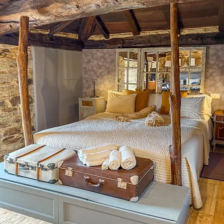 Complejo Rural Lar De Vies Casa di campagna A Pontenova