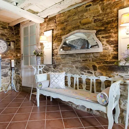 Complejo Rural Lar De Vies Séjour à la campagne