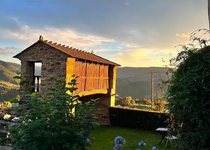 Gospodarstwo wiejskie Complejo Rural Lar De Vies