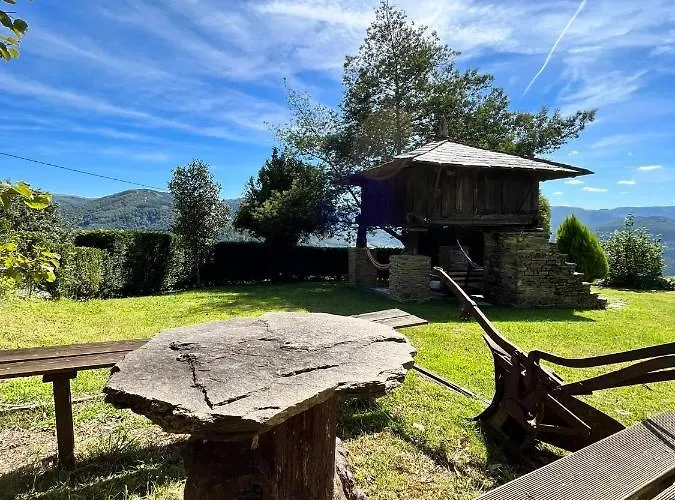 Gospodarstwo wiejskie Complejo Rural Lar De Vies A Pontenova