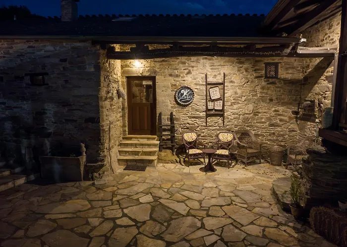 Complejo Rural Lar De Vies Gospodarstwo wiejskie *