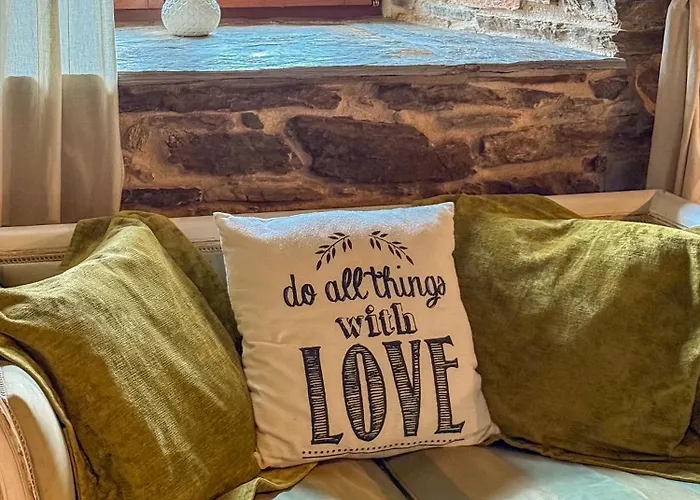 Complejo Rural Lar De Vies * A Pontenova